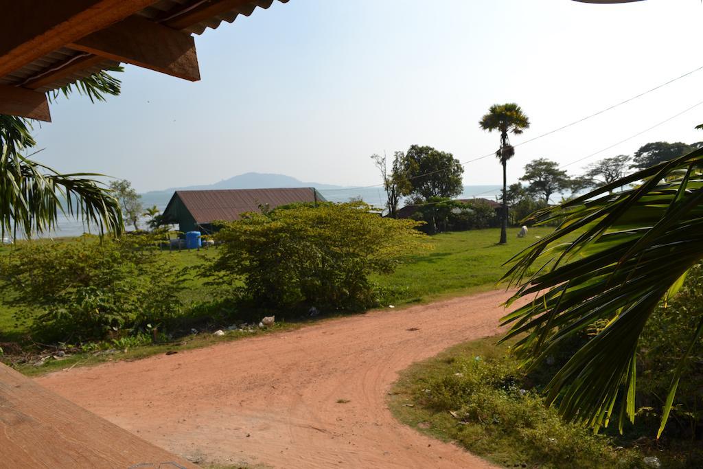 Bed and Breakfast Kepmandou Lounge-Bar Esterno foto